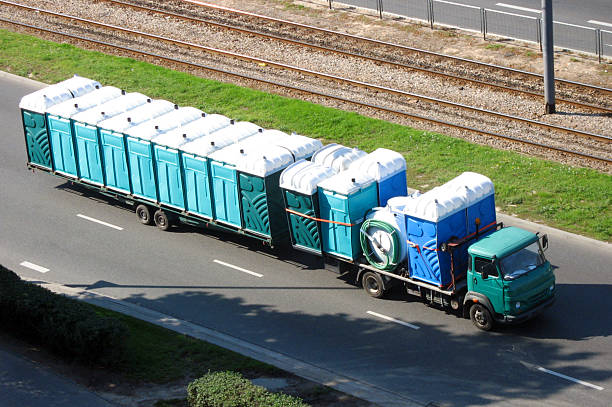 Best Portable toilet rental cost  in Oswego, IL